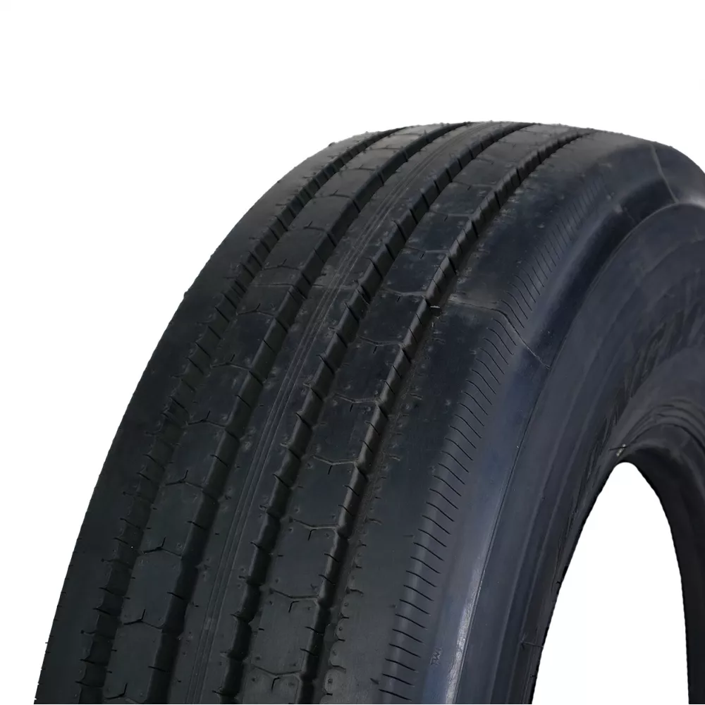 Грузовая шина 295/80 R22,5 Long March LM-216 18PR в Троицке